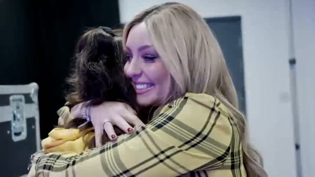 <p>Amy Dowden comforts young girl as she makes tearful cancer admission.</p>