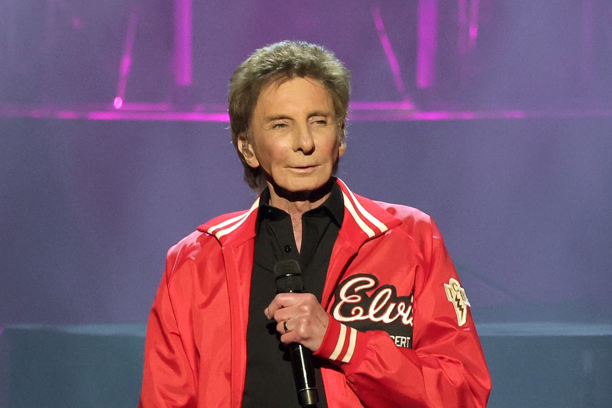 Barry Manilow explains why he kept sexuality secret for decades