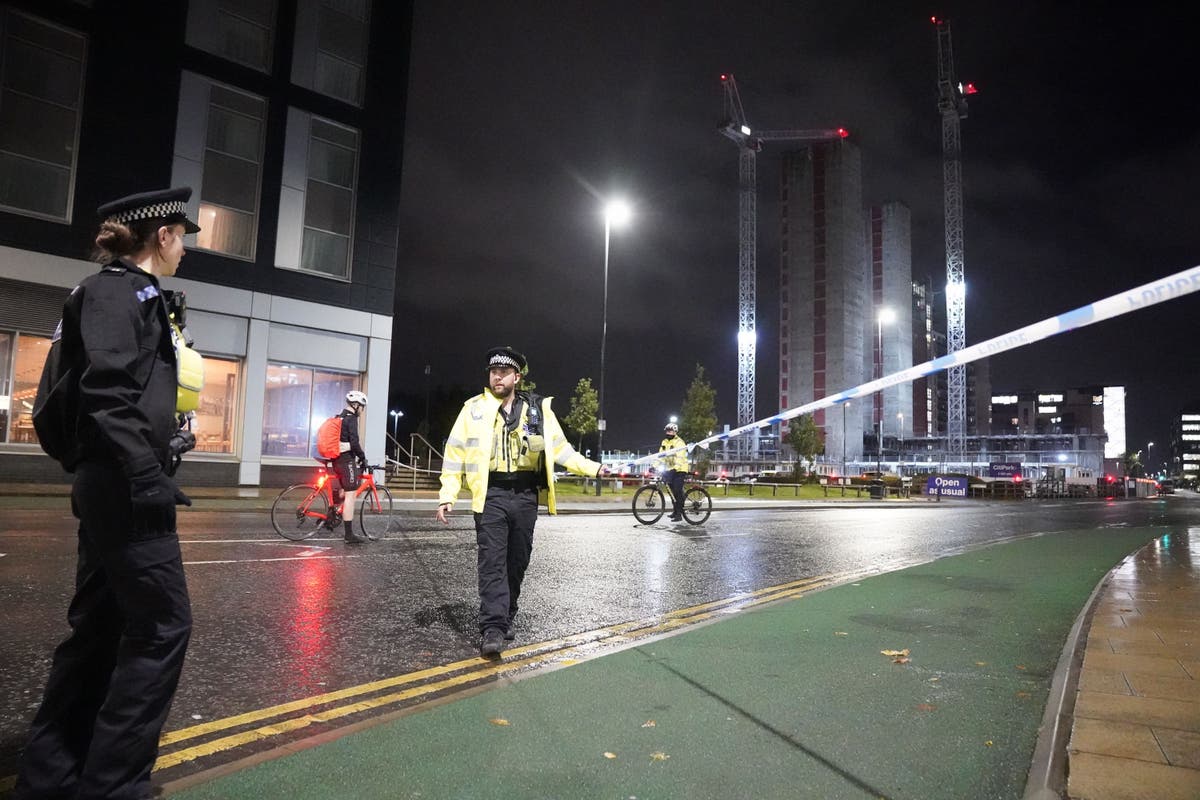 Buildings in Leeds evacuated amid fears &lsquo;unstable&rsquo; crane &lsquo;could collapse&rsquo;