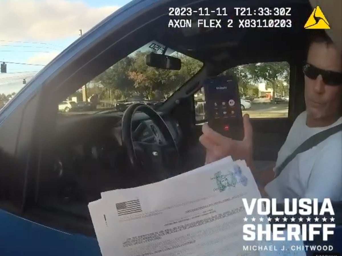 Sovereign citizen gets dose of reality in Florida police stop