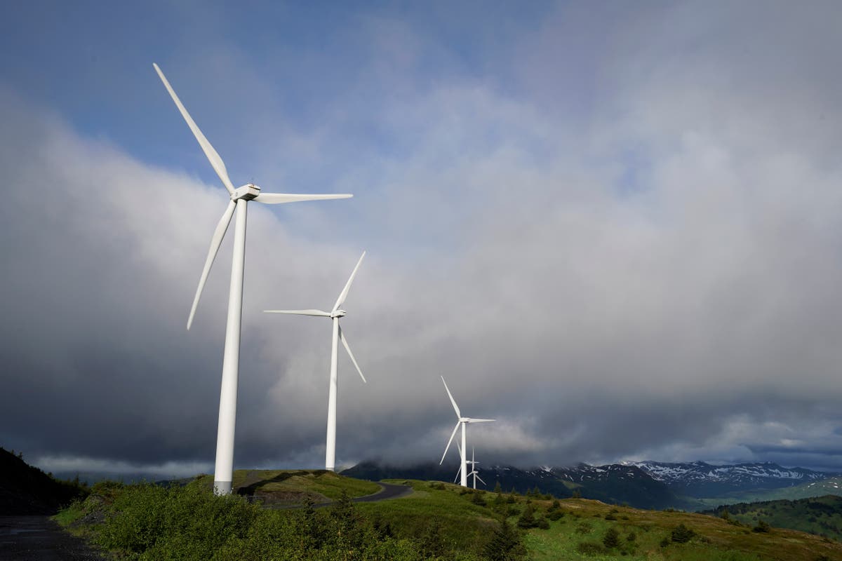 Asian economies must ramp up wind and solar power to keep global warming under 1.5C, report says
