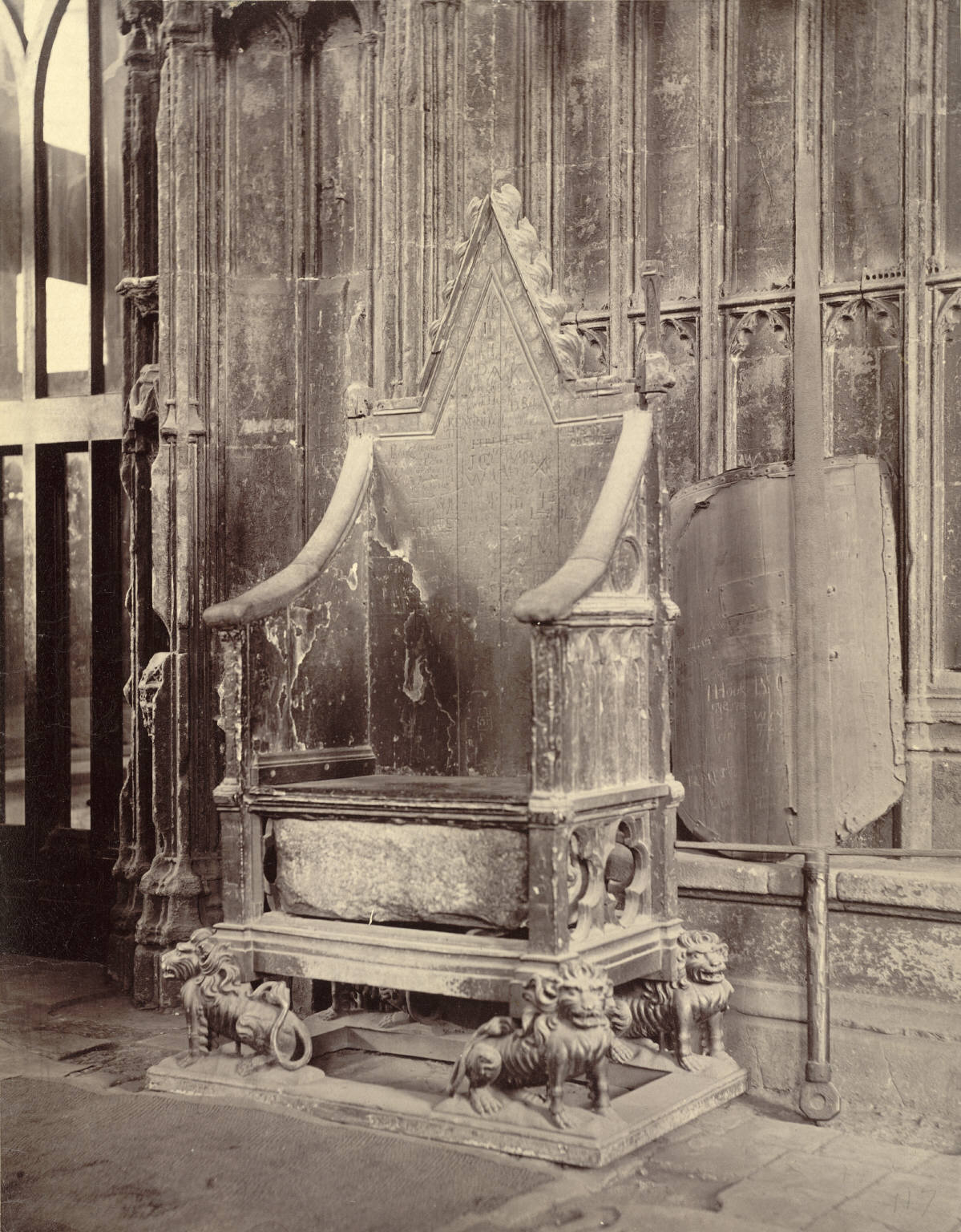 The stone was placed under King Edward’s Chair – on which most subsequent English and then British sovereigns have been crowned