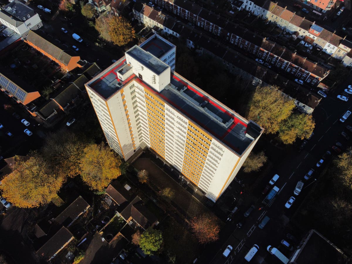 Residents evacuated from ‘unsafe’ Bristol tower block are sleeping in their cars Residents evacuated from ‘unsafe’ Bristol tower block are sleeping in their cars