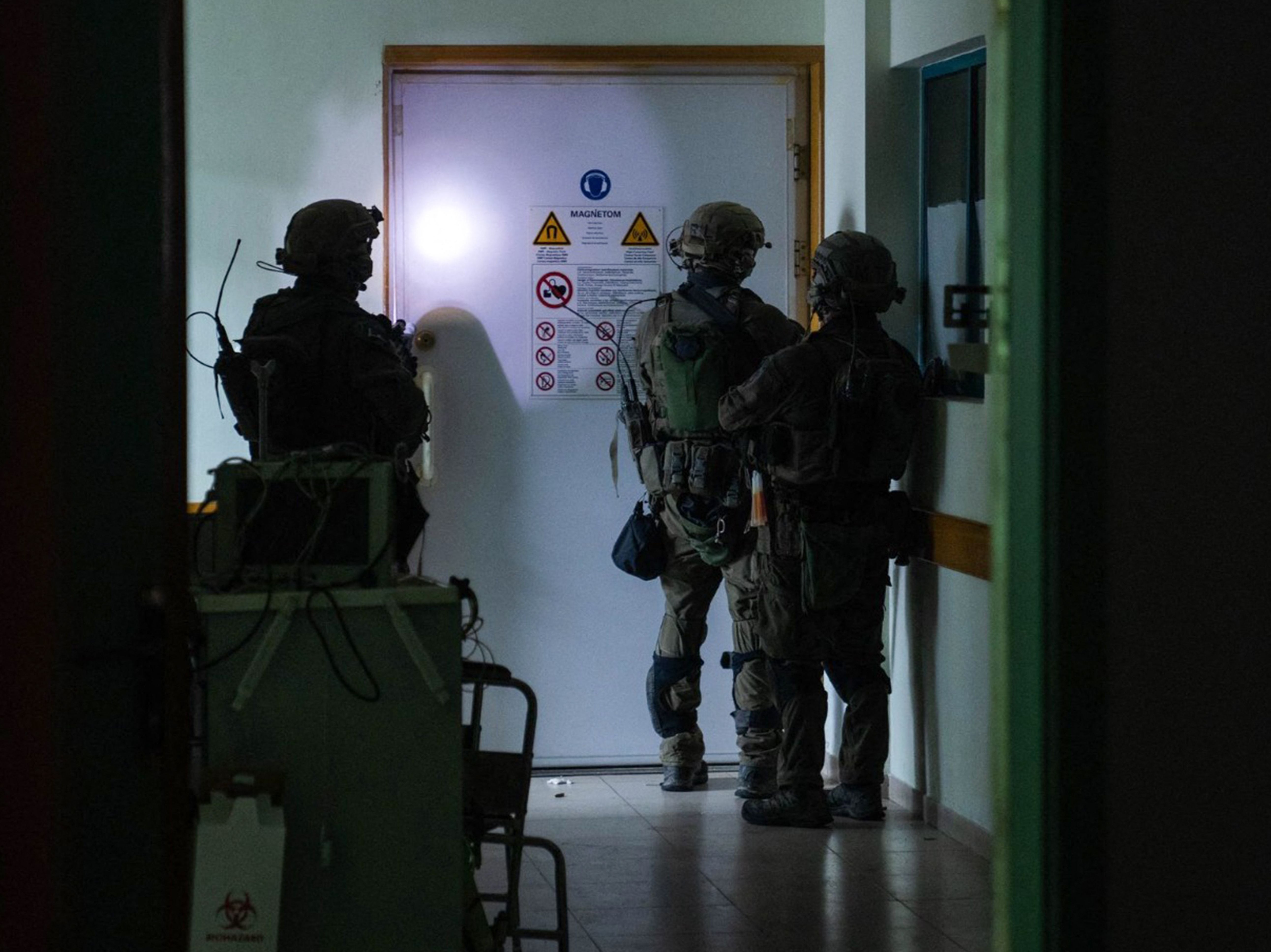 Israeli soldiers carrying out operations inside Al-Shifa hospital