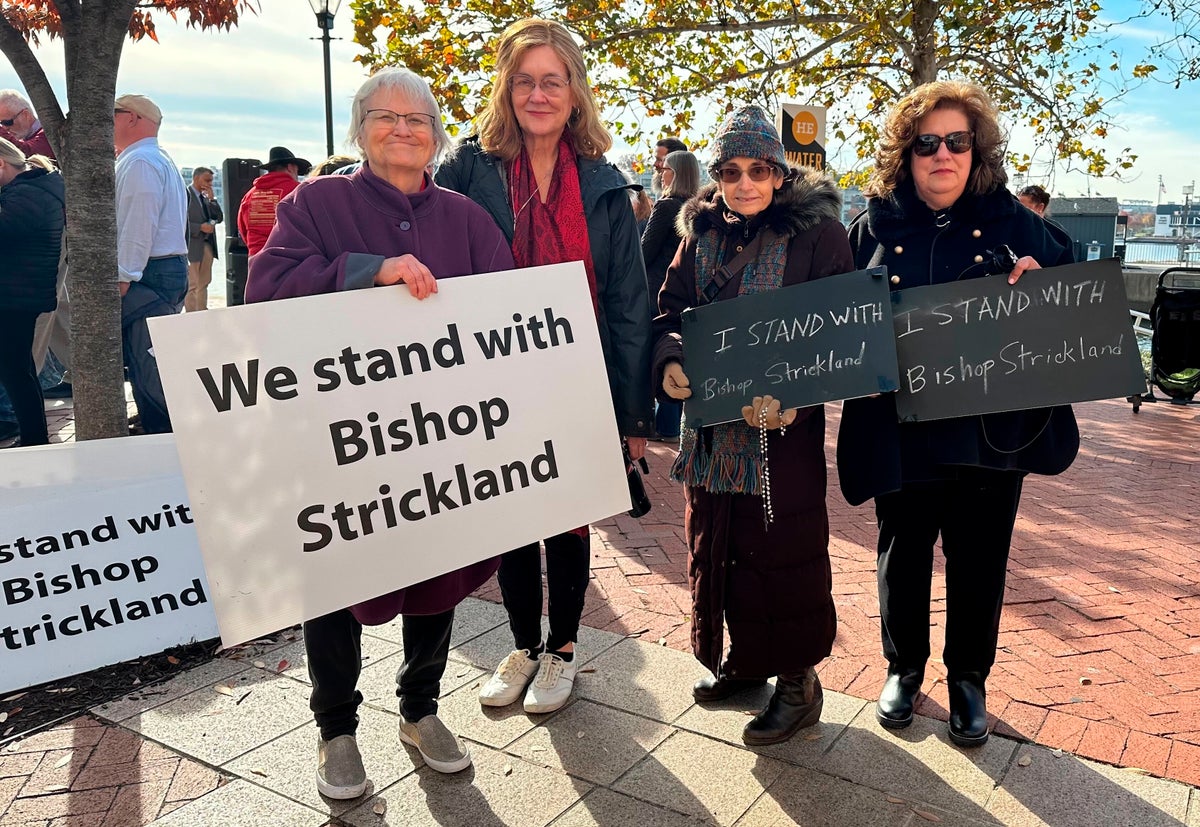 Ousted Texas bishop rallies outside US bishops meeting as his peers reinforce Catholic voter values