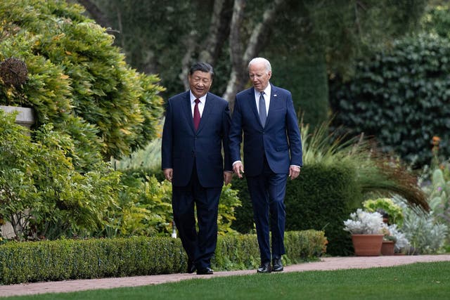 <p>US President Joe Biden (R) and Chinese President Xi Jinping walk together after a meeting during the Asia-Pacific Economic Cooperation (APEC) Leaders' week in Woodside, California on November 15, 2023. </p>