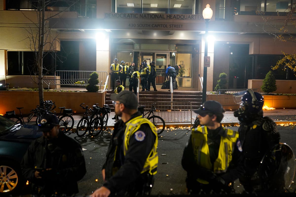 Police make arrests after protest outside Democratic HQ calling for ceasefire in Israel-Hamas war