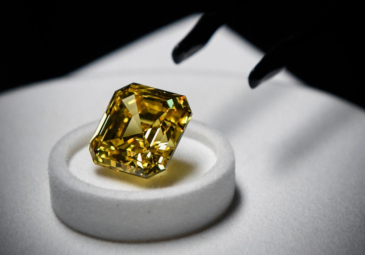 Russian diamonds &lsquo;set to be banned&rsquo; under new EU sanctions