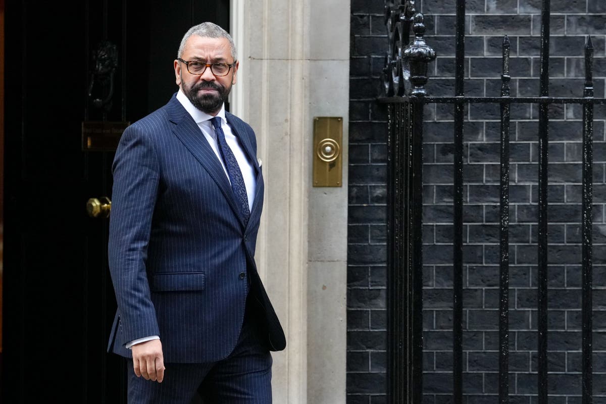 Cleverly: Government will look at new powers to protect war memorials