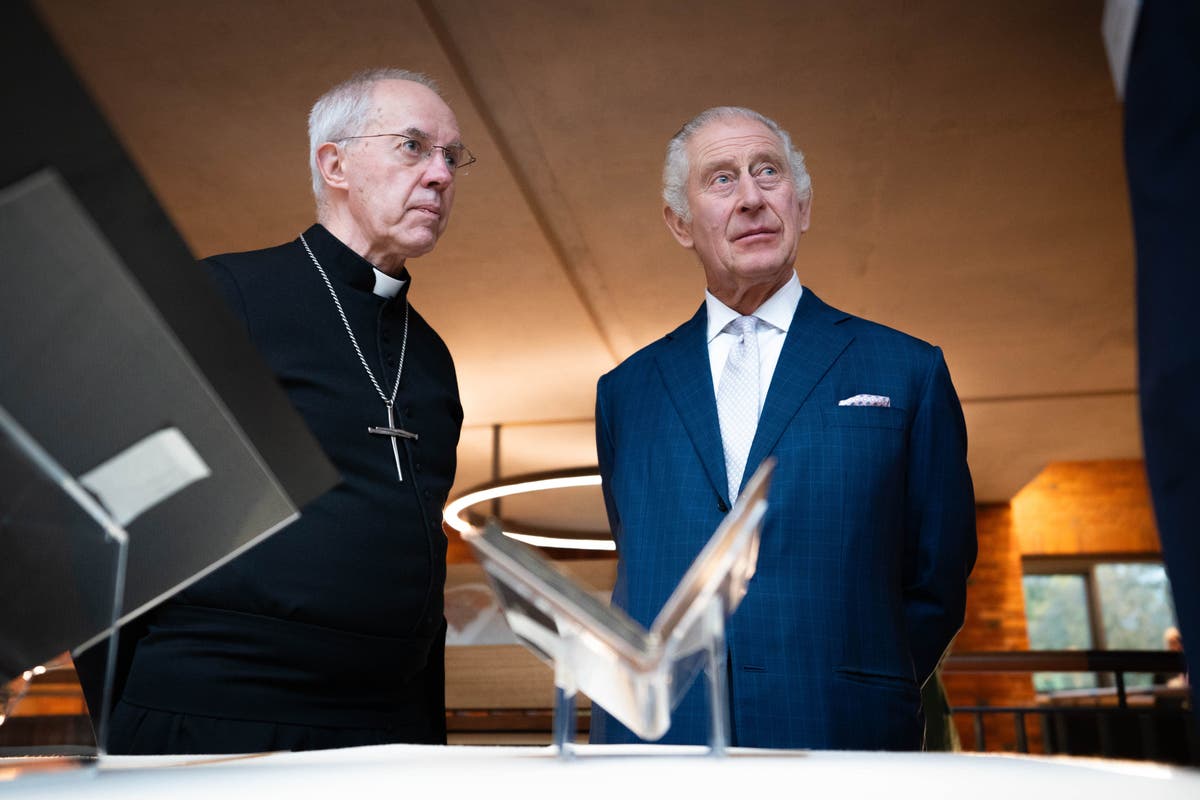King Charles meets religious leaders to mark Inter Faith Week amid &lsquo;challenging times&rsquo;