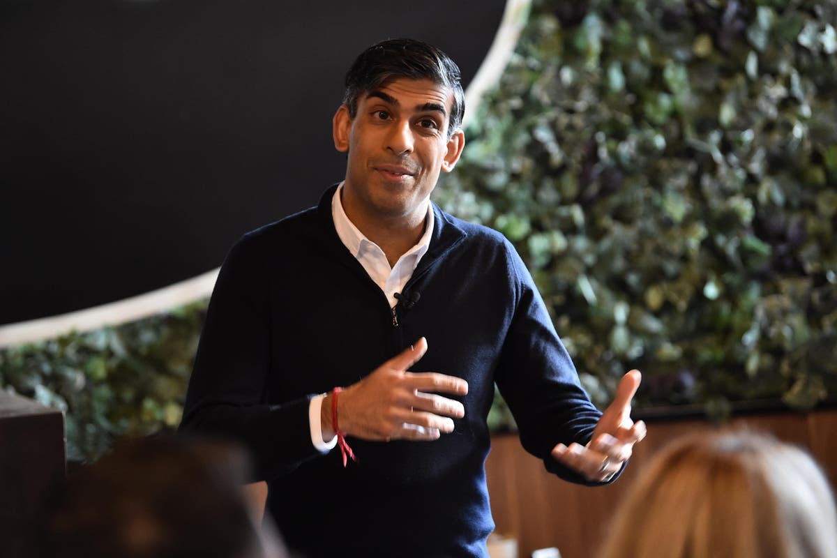 Labour councils struggling due to party&rsquo;s &lsquo;financial mismanagement&rsquo;, Sunak says