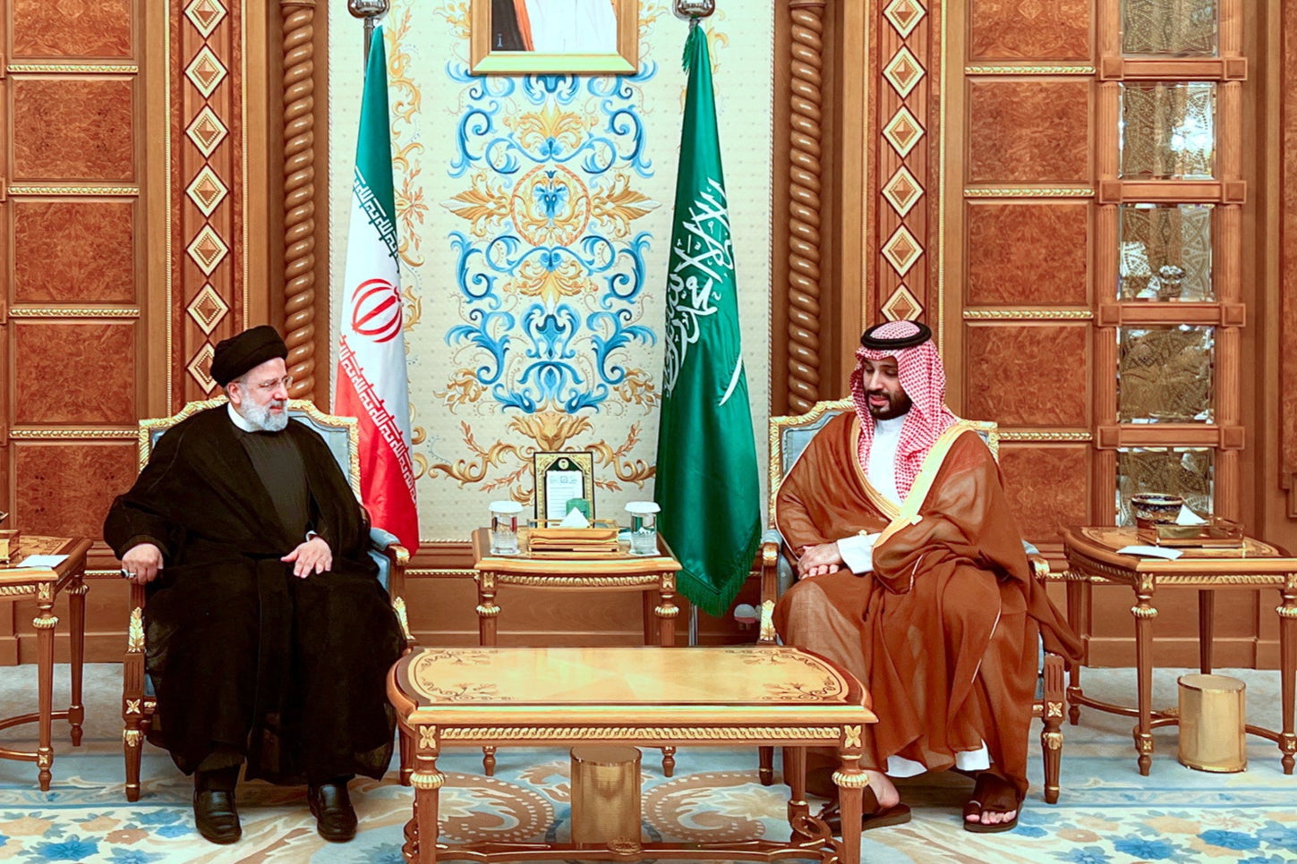 President Ebrahim Raisi of Iran (left) meets with Saudi Crown Prince Mohammed bin Salman in Riyadh