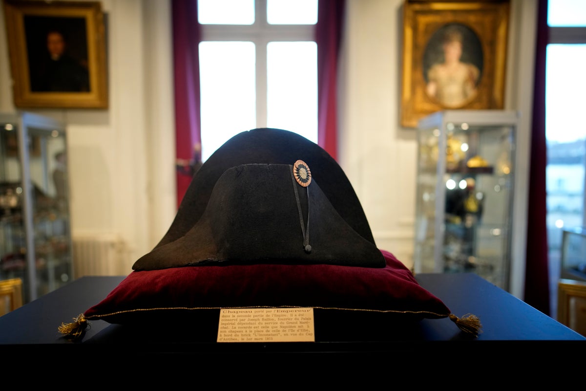 A hat worn by Napoleon fetches $1.6 million at an auction of the French emperor's belongings