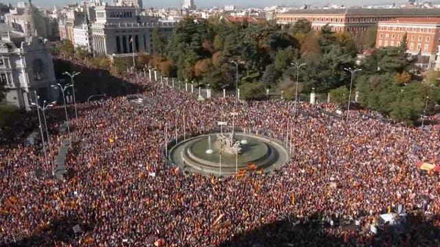 <p>Thousands protest against Spanish Prime Minister’s plan to grant amnesty to Catalan separatists.</p>