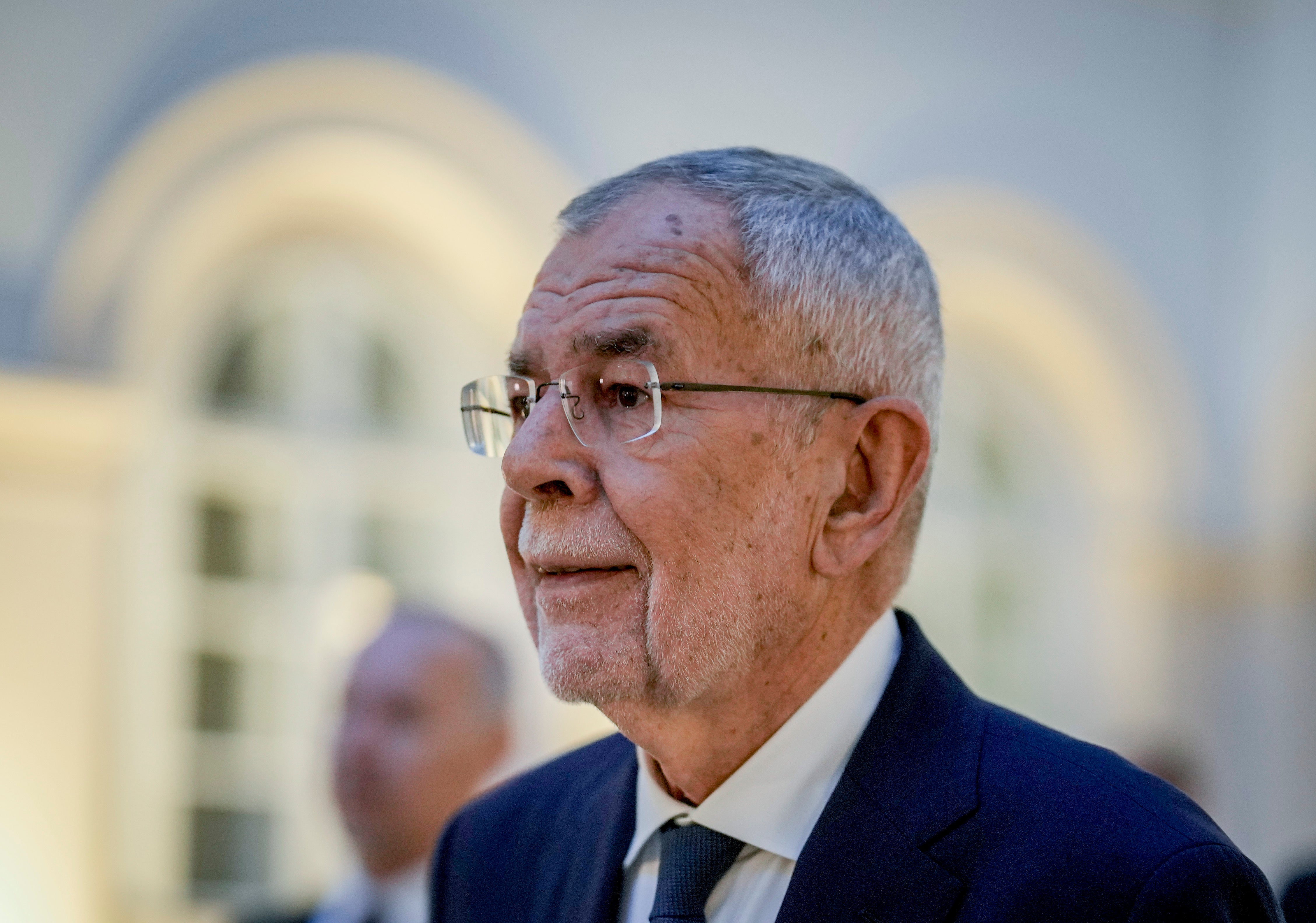 EUR-GEN MOLDAVIA-AUSTRIA PERRO