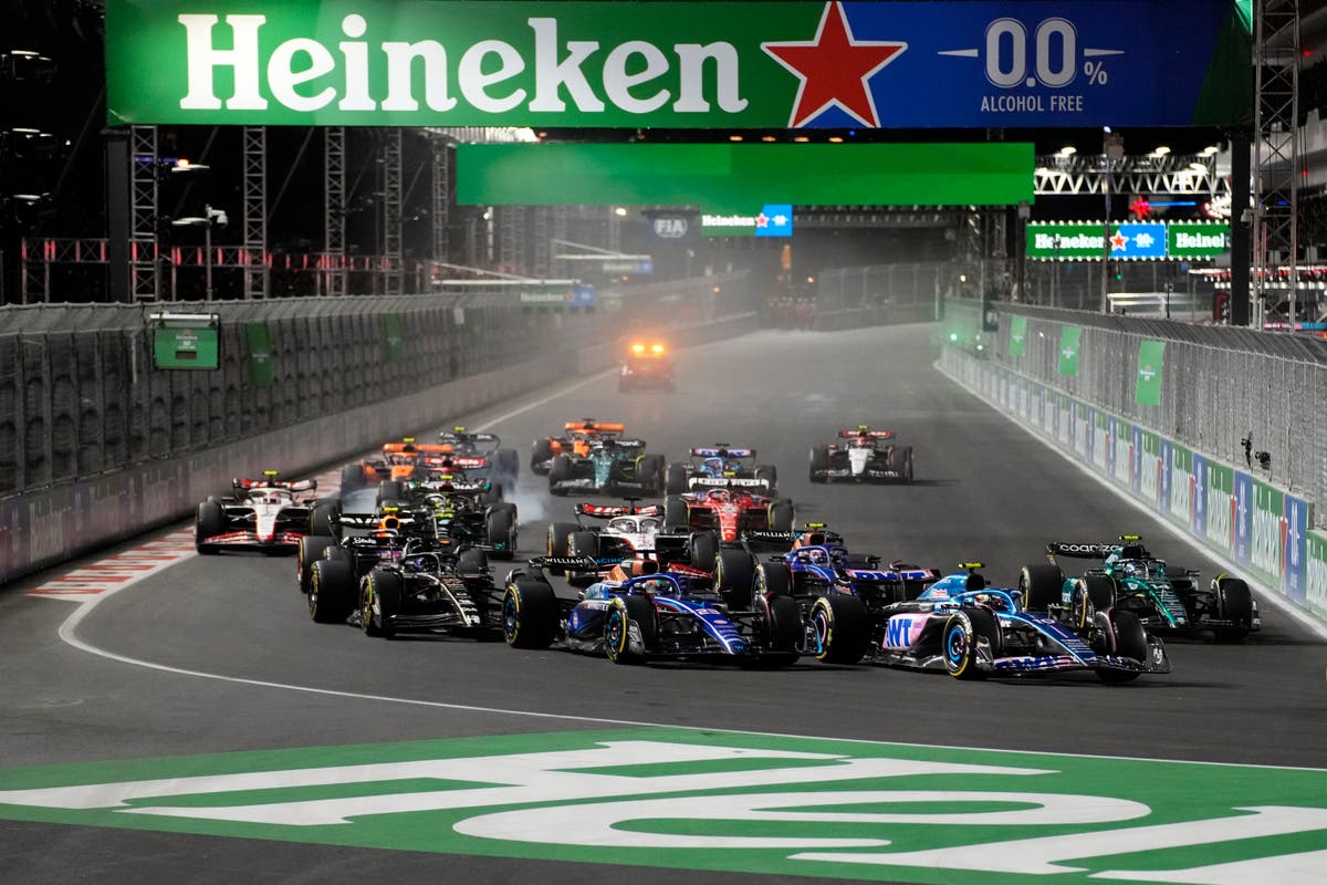 F1 Las Vegas LIVE: Leclerc leads after Norris crash