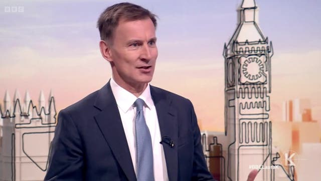 <p>Jeremy Hunt says there is too much negativity when questioned about the British economy.</p>
