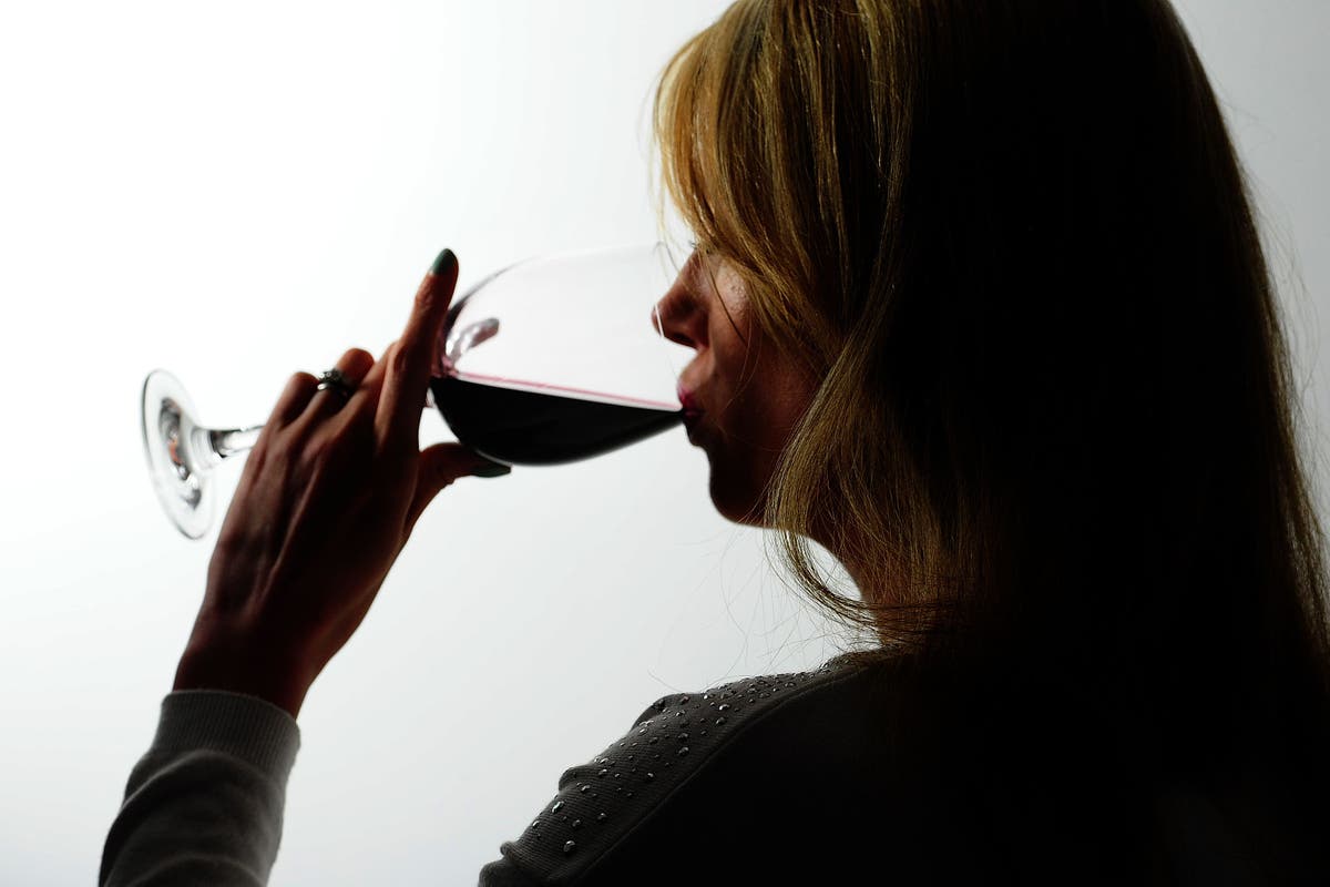 Revealed: The reason drinkers can get a ‘red wine headache’