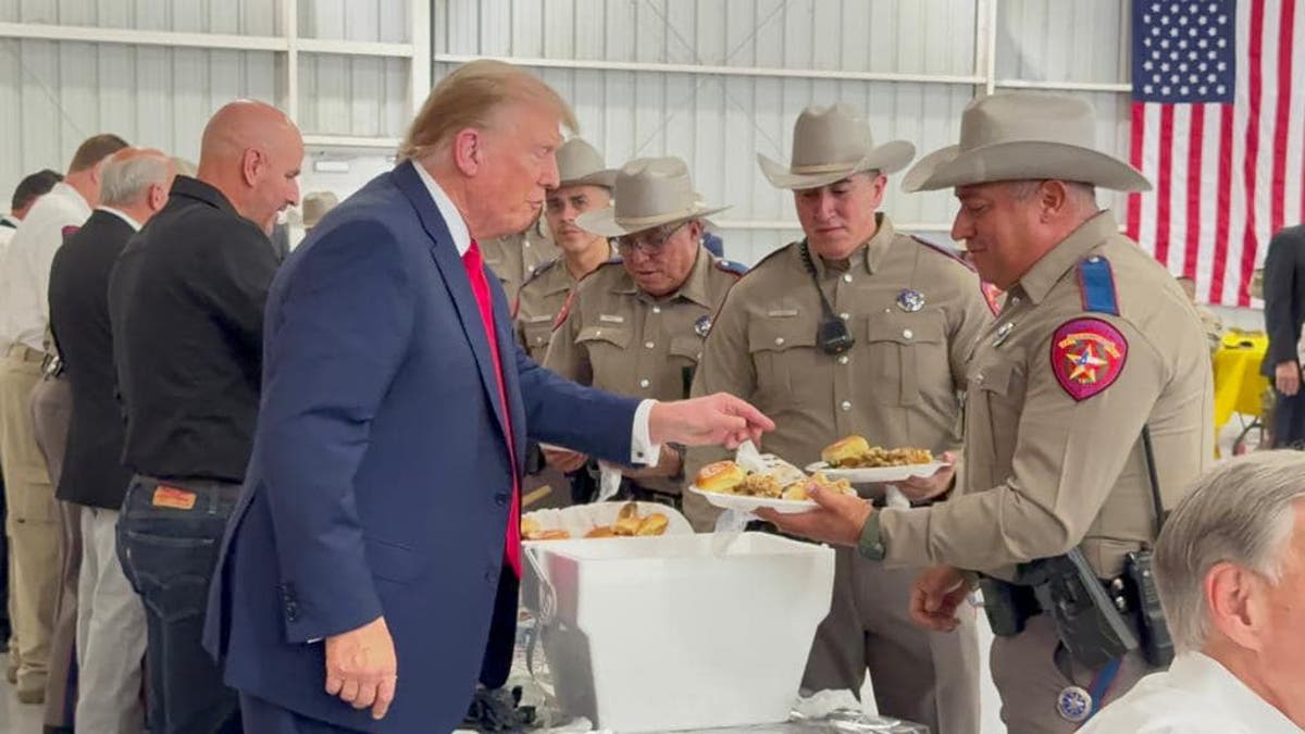 Trump complains that there wasn’t enough food for him at Texas Thanksgiving lunch