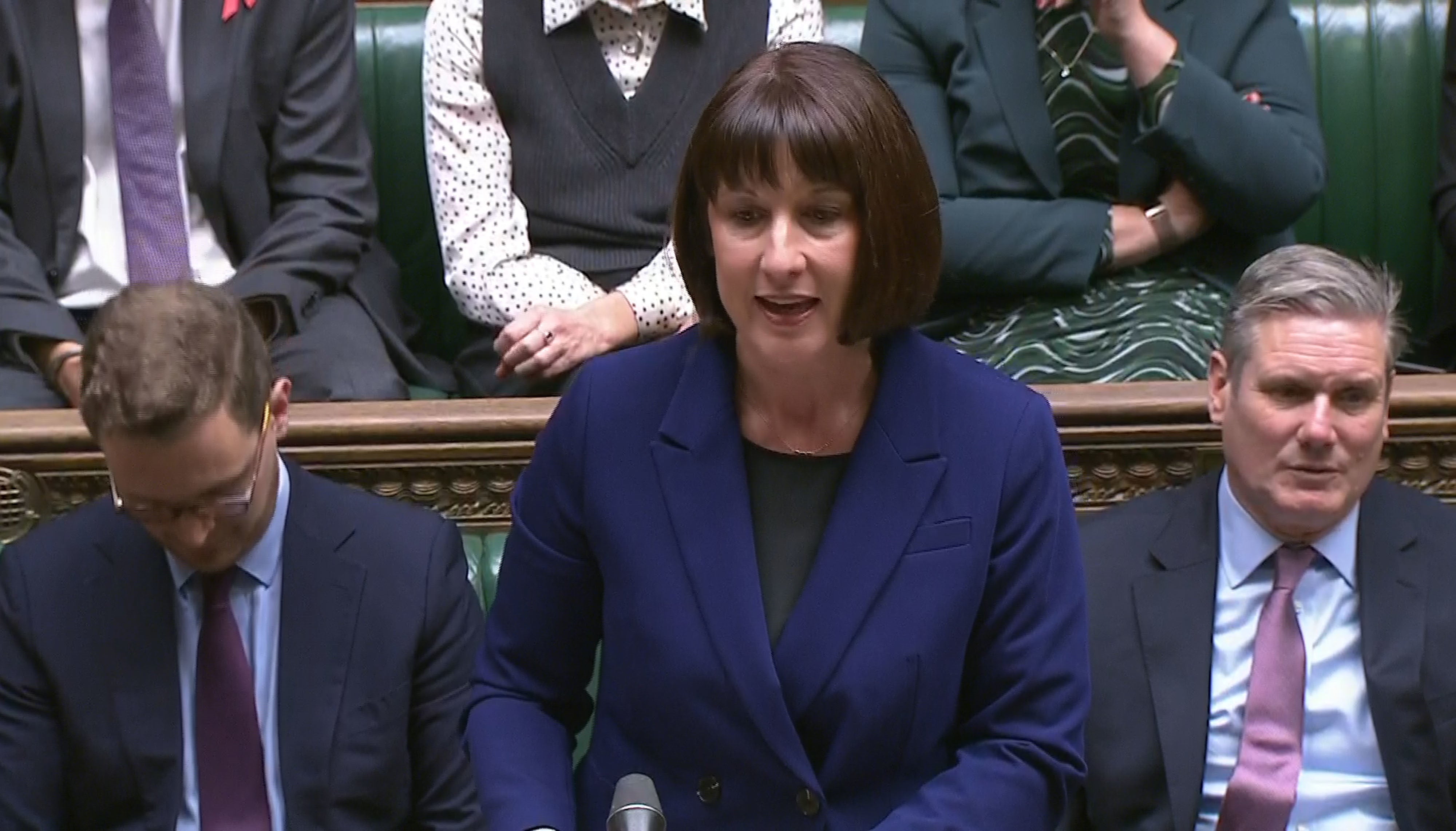 Shadow chancellor Rachel Reeves speaking after Jeremy Hunt delivered his autumn statement