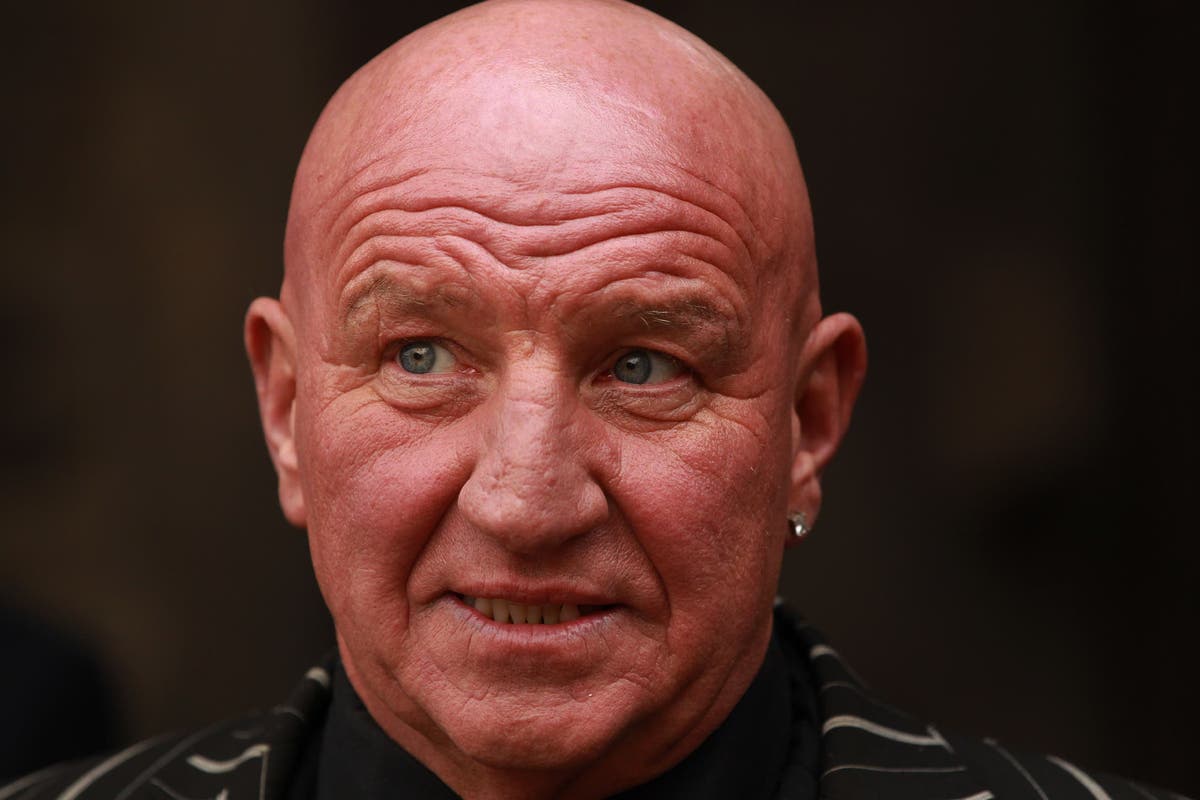 Gangster-turned-author Dave Courtney found with gunshot wound, says coroner - Vimarsana News