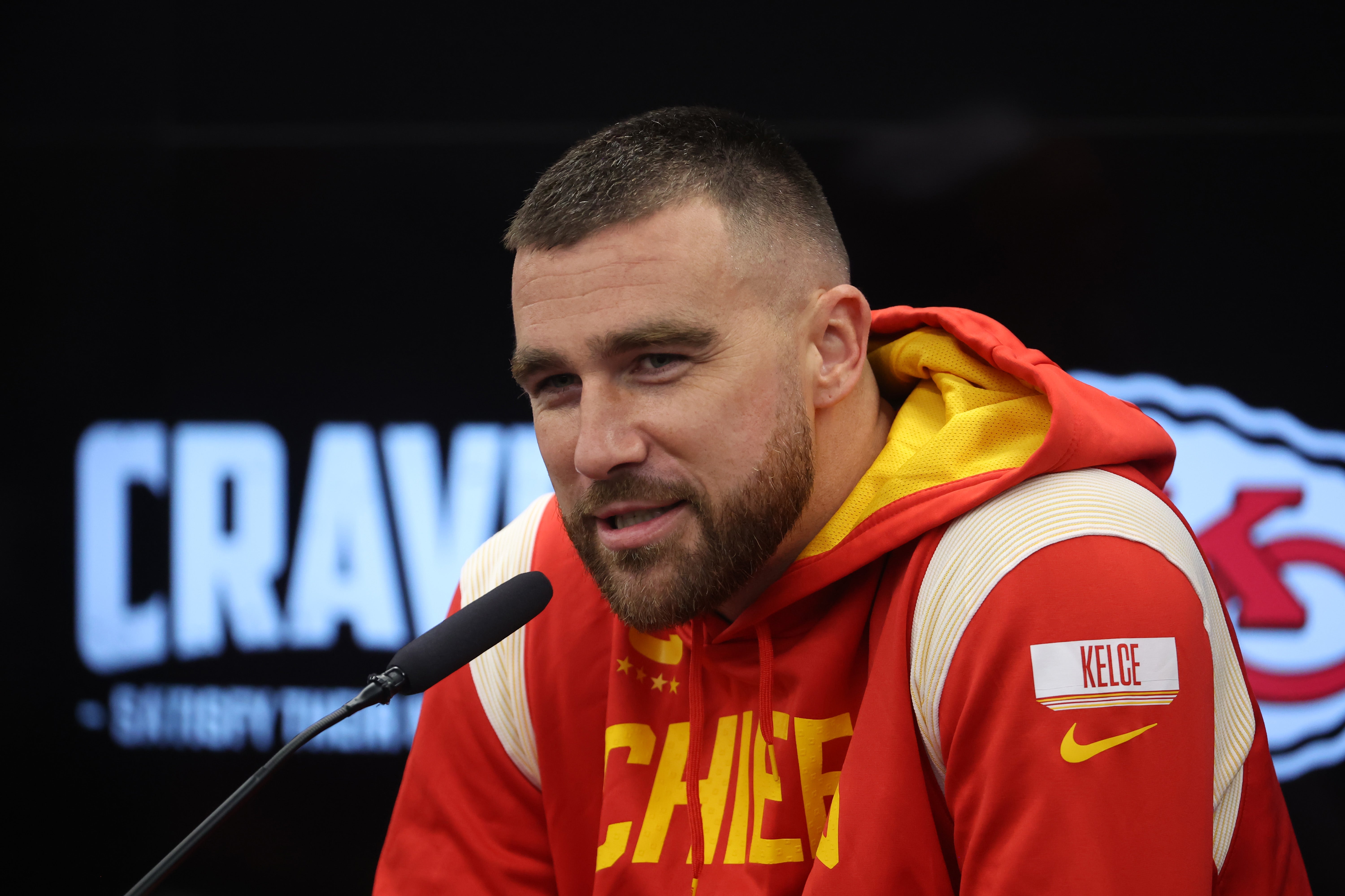 travis kelce, taylor swift, twitter, travis kelce says he tried to delete his ‘nonsense’ tweets before they went viral