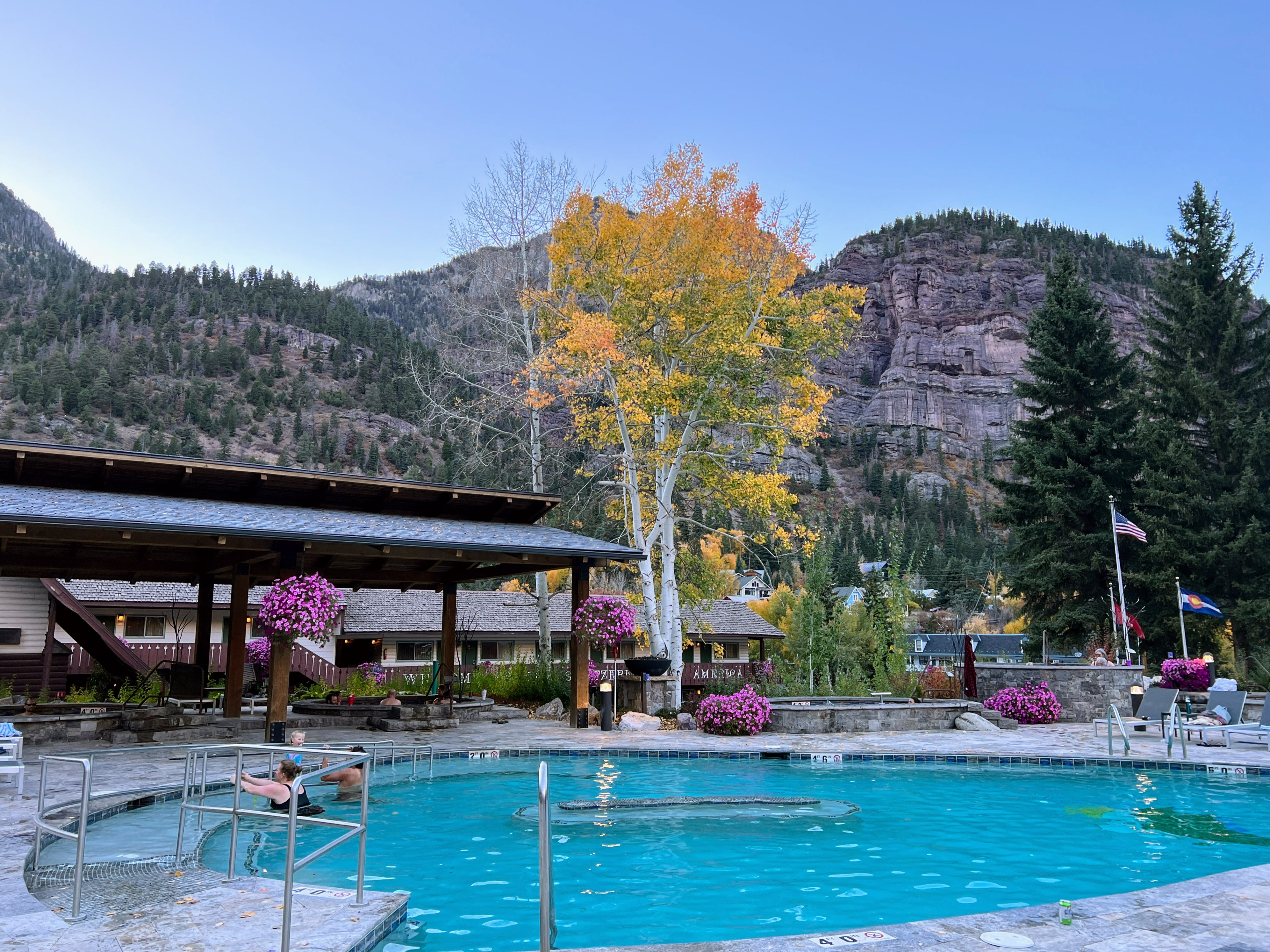 Twin Peaks Lodge in Ouray