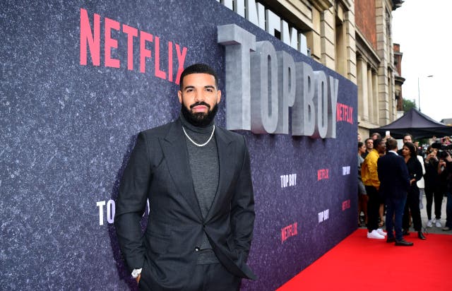 <p>Drake has a new face tattoo and well... people don’t really like it  </p>