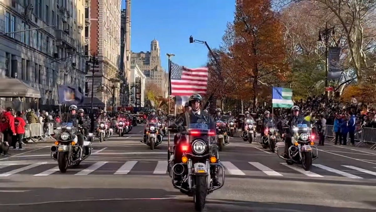 Macy’s Thanksgiving Day Parade kicks off led by police motorcade