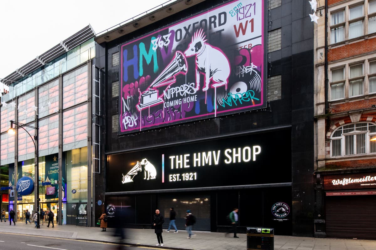 HMV се завръща в историческия магазин на Оксфорд Стрийт