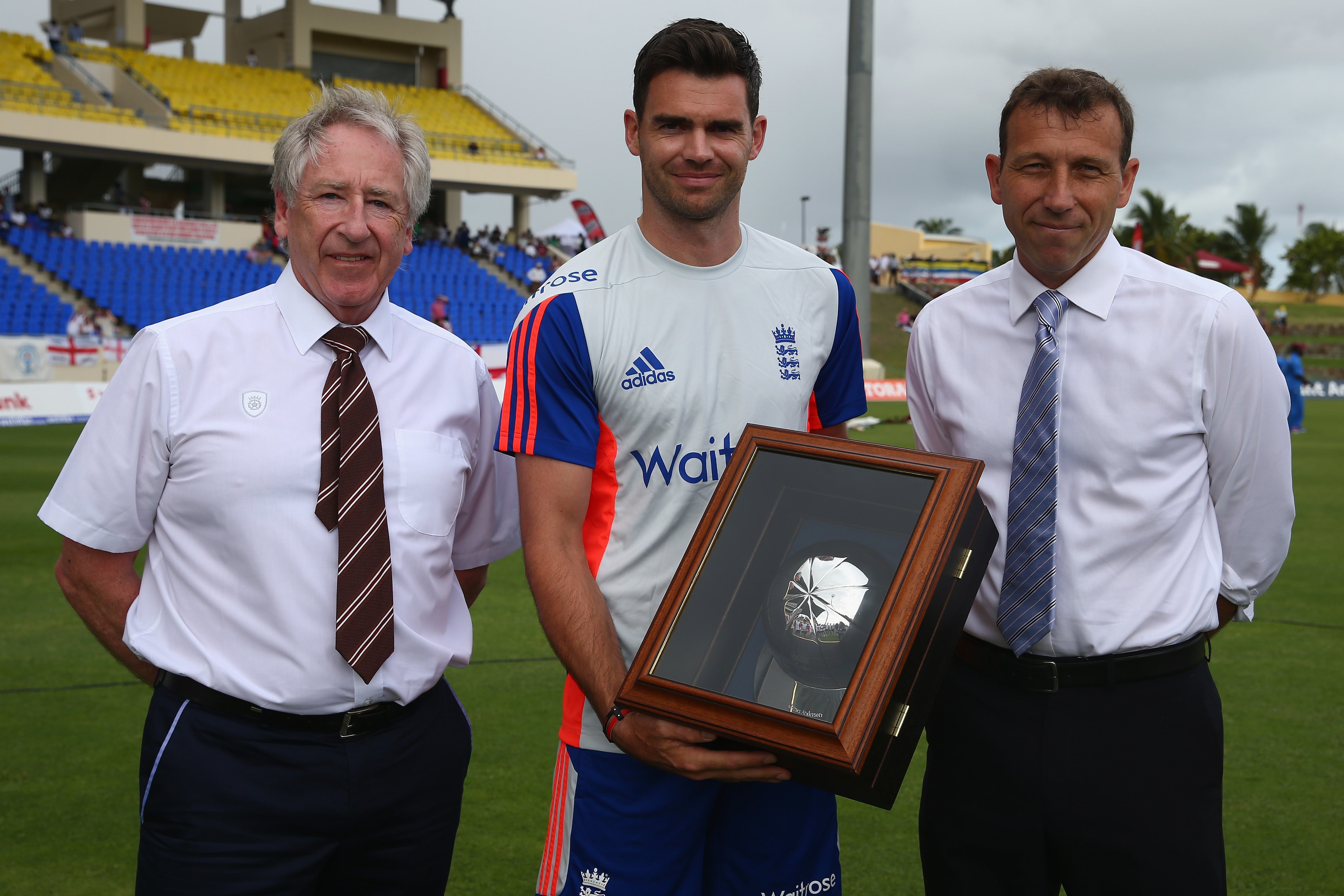 Rod Bransgrove (left) was a longstanding chair of Hampshire County Cricket Club