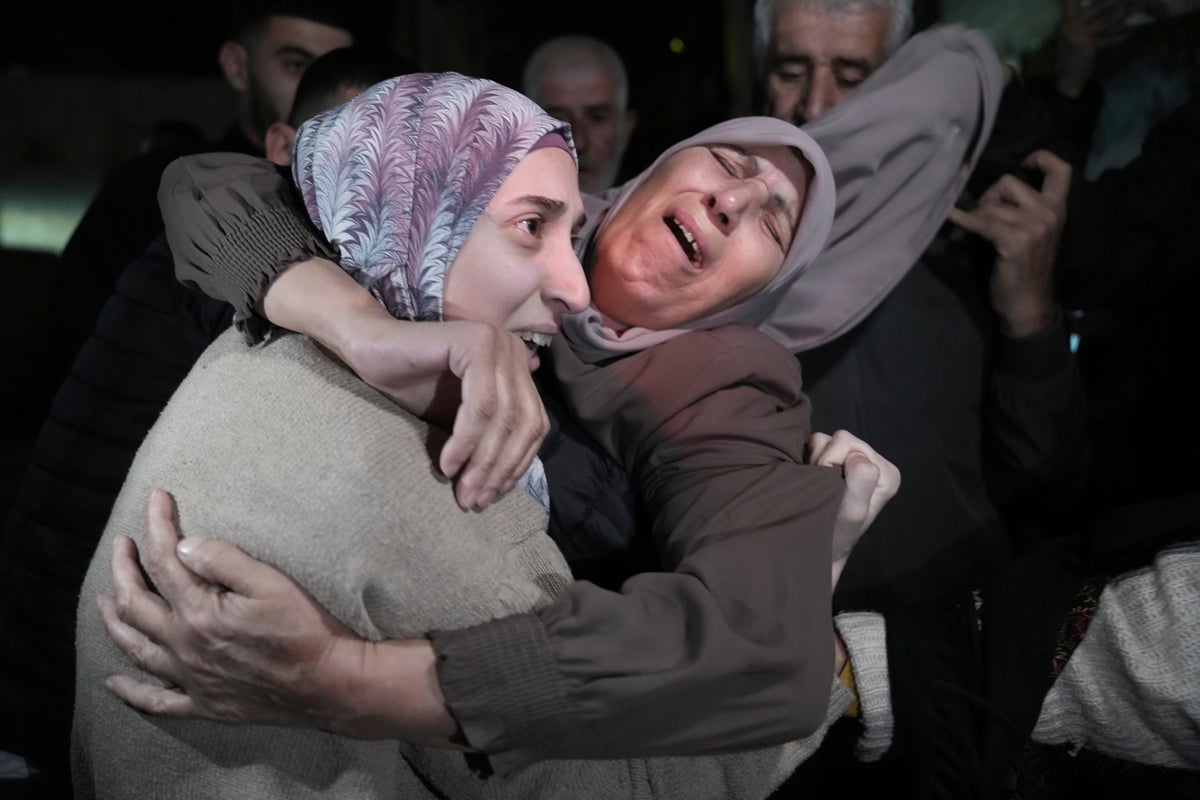 Fragile cease-fire in Gaza is back on track after hourslong delay in 2nd hostage-for-prisoner swap