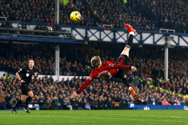 <p>Garnacho scores a stunning overhead kick against Everton</p>