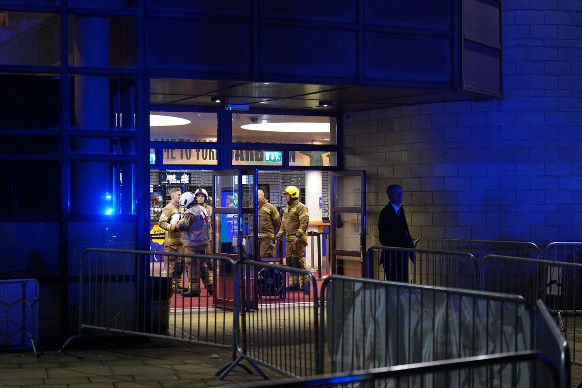 Players and fans evacuated from York Barbican as fire disrupts UK Championship