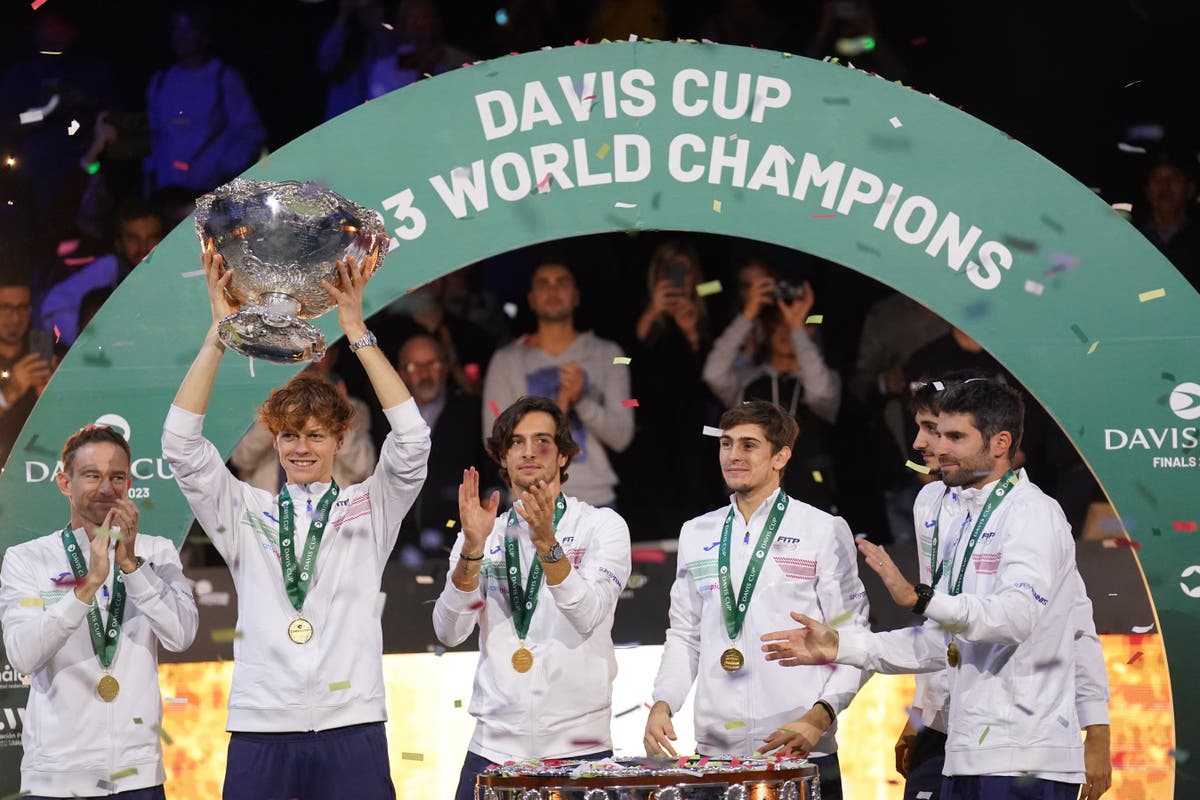 Il vittorioso Jannik Sinner ispira l'Italia a vincere la Coppa Davis