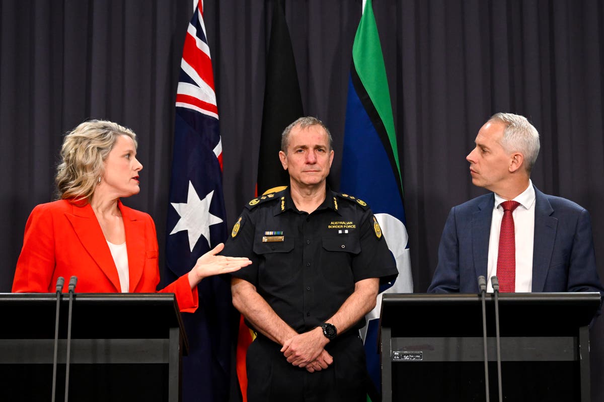 Австралия отделя още 168 милиона долара за наблюдение на мигранти, освободени от задържане за неопределено време