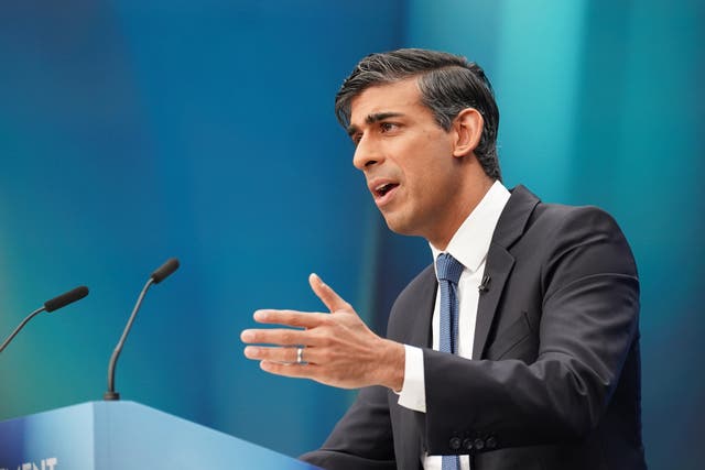 Prime Minister Rishi Sunak delivers the keynote speech at the Global Investment Summit at Hampton Court Palace (PA)