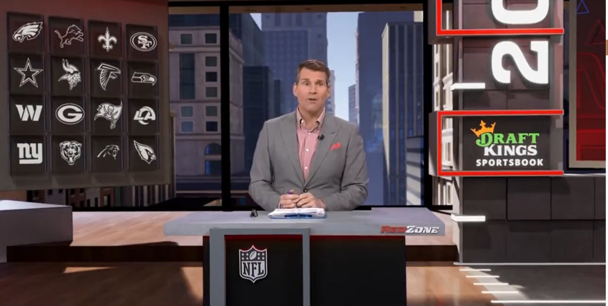 Студиото NFL RedZone е внезапно евакуирано по време на предаване на живо