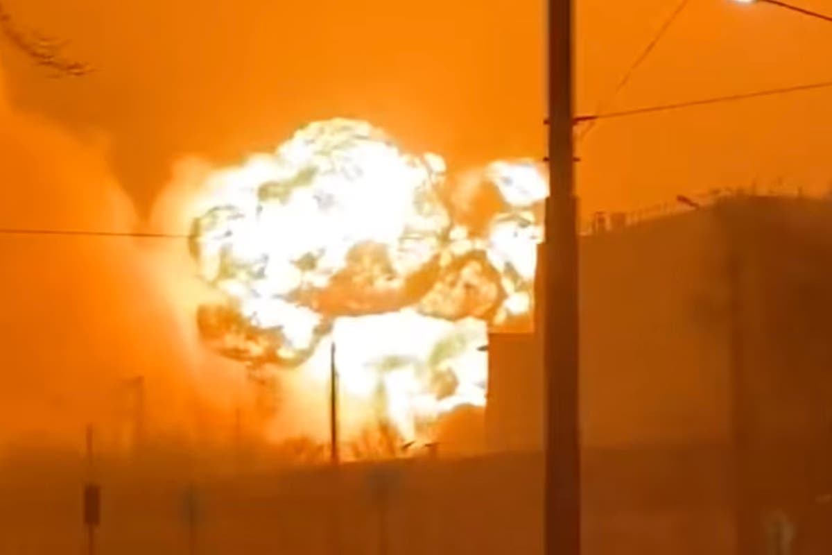 Wojna rosyjsko-ukraińska – na żywo: Kula ognia eksploduje w rosyjskiej fabryce czołgów, gdy Putin ponosi rekordowe straty w konflikcie