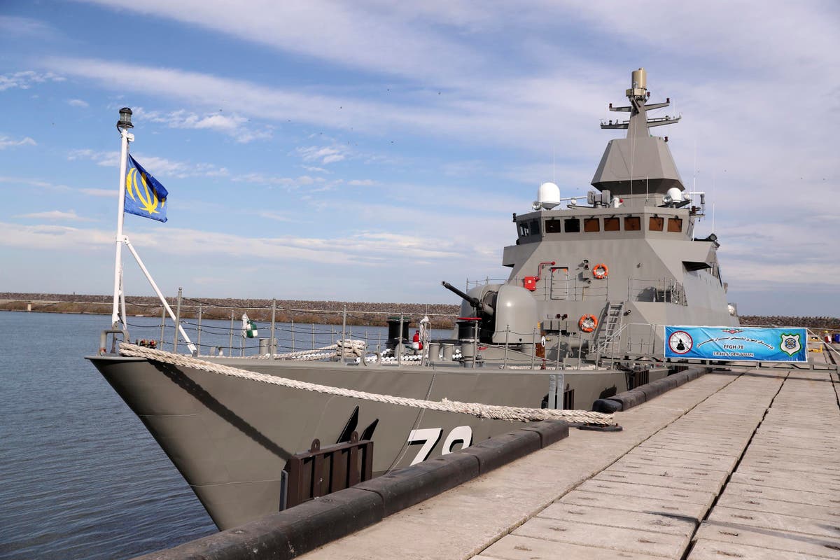 Иран добавя усъвършенстван военен кораб към своя флот в Каспийско море