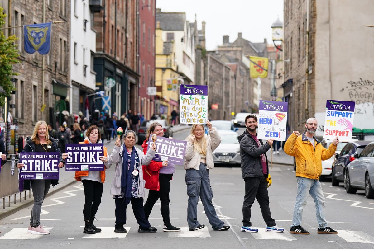 Threat of further school strikes over as Unison staff accept latest pay deal