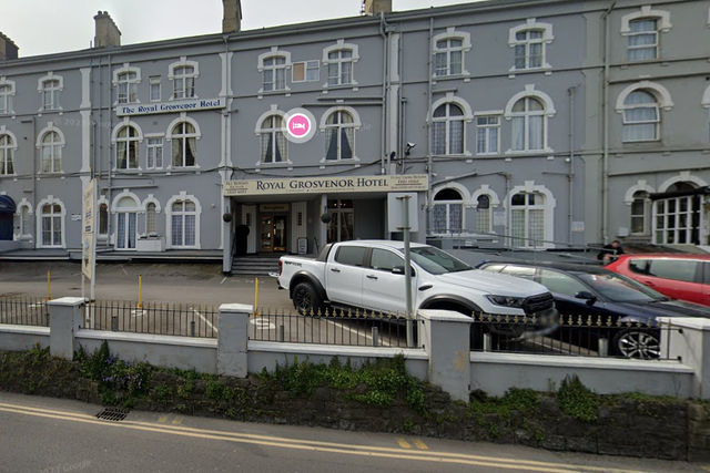 <p>Police were called to reports of a robbery at the Royal Grosvenor Hotel in Weston-super-Mare </p>