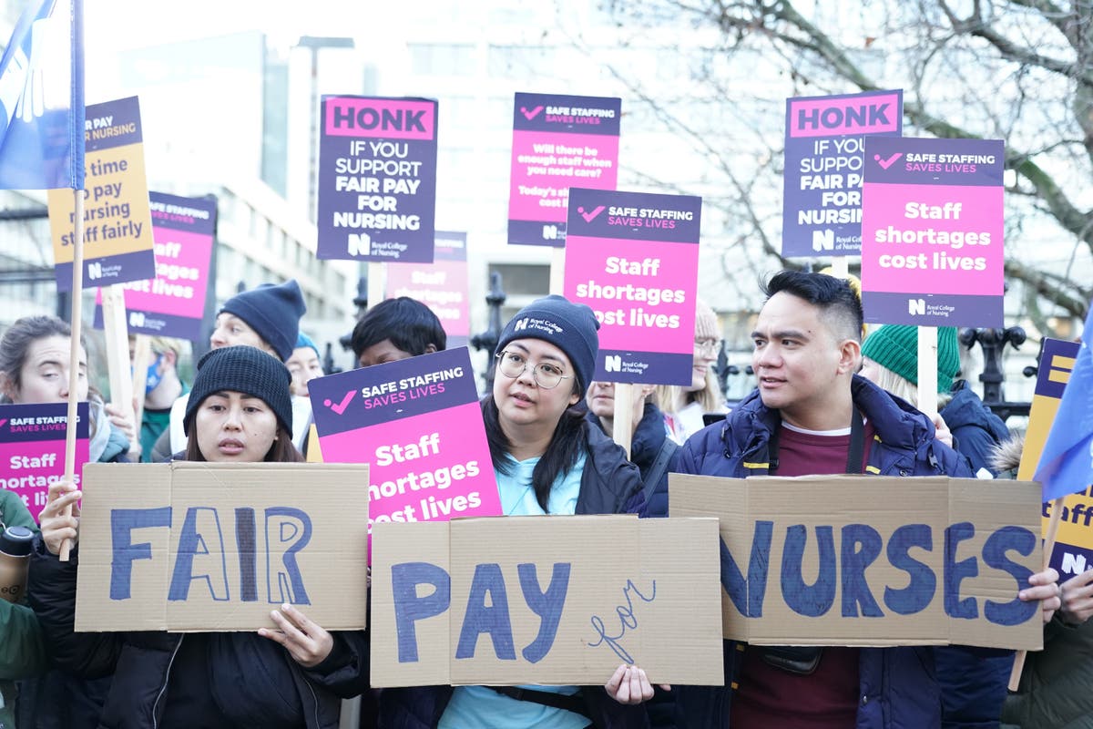 Медицинските сестри настояват за нови преговори за заплащането