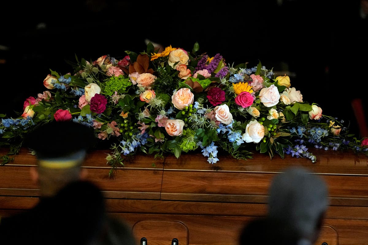 Джими Картър отдава трогателна почит на покойната съпруга Розалин на възпоменателна служба: Актуализации на живо