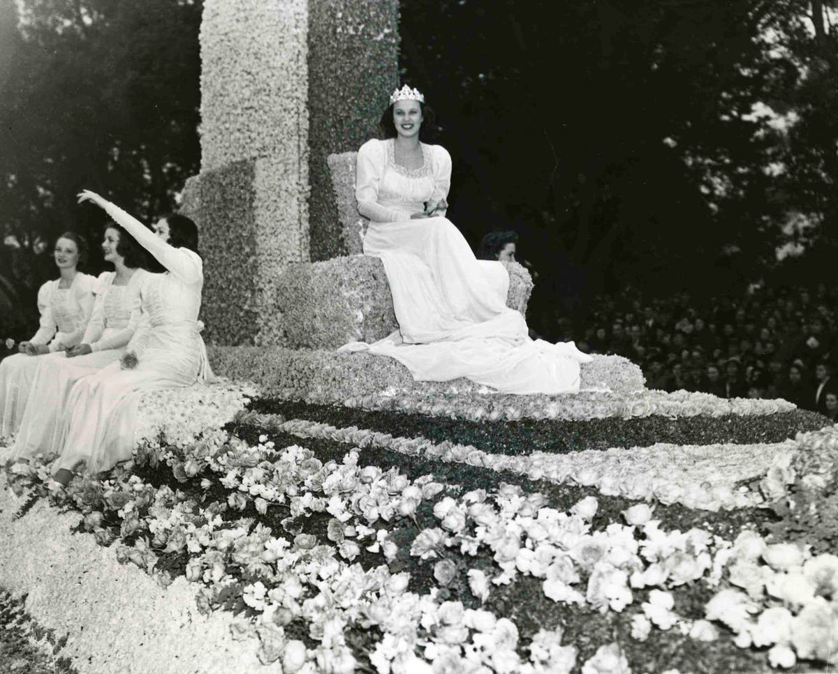 Маргарет Хънтли Мейн, най-възрастната жива кралица на Турнира на розите, умира на 102