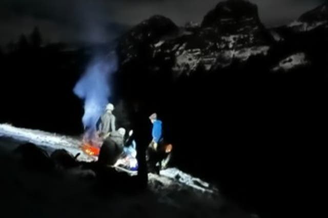 <p>Five SAR teams came to try and rescue the climber </p>