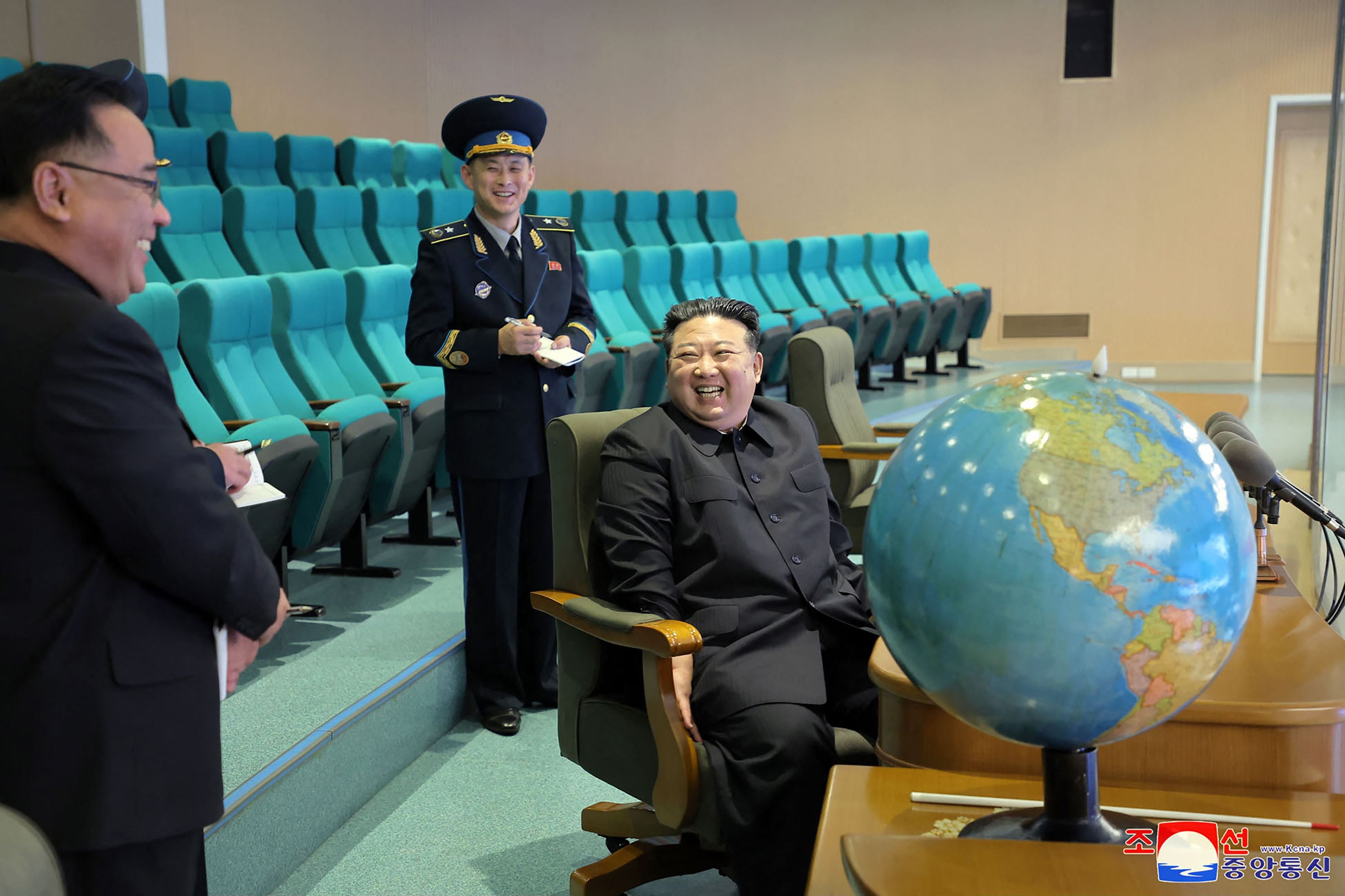 Kim Jong-un preparing for the launch of the reconnaissance satellite at the State Directorate of Aerospace Technology in Pyongyang on 24 November