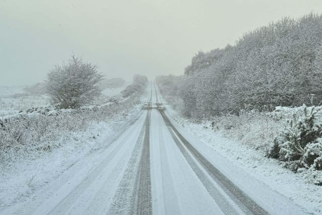 Snow on the hills near Alnwick, Northumberland (@PhilWillChil/X)