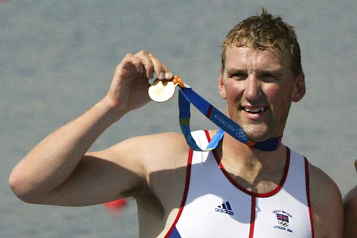 On This Day in 2004 – Sir Matthew Pinsent announces retirement from rowing
