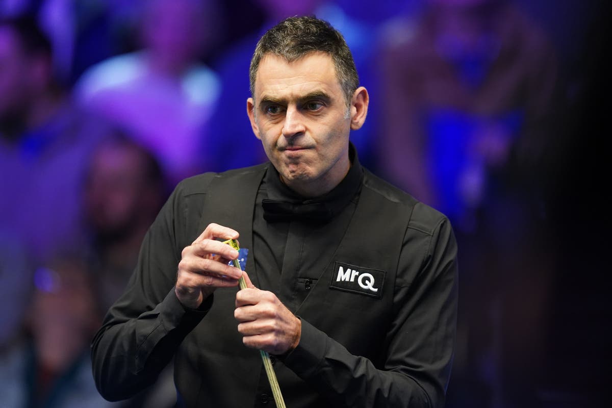 Snooker LIVE: Ronnie O&rsquo;Sullivan and John Higgins in last-16 action at UK Championship